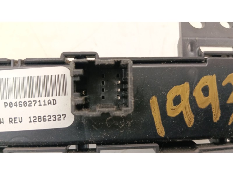 Recambio de warning para dodge caliber 2.0 crd referencia OEM IAM P04602711AD  
							