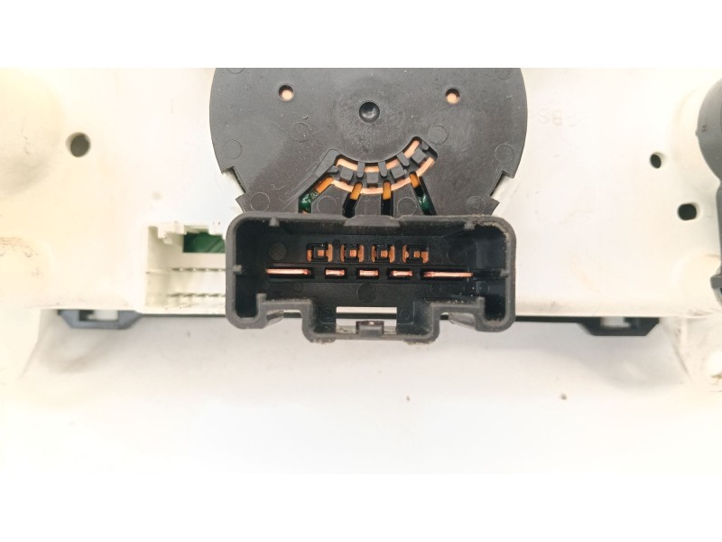 Recambio de mando calefaccion / aire acondicionado para dodge caliber 2.0 crd referencia OEM IAM P55111874AF  