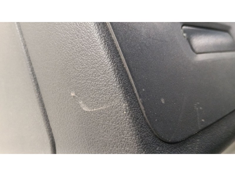 Recambio de apoyabrazos central para jaguar i-pace (x590) ev400 awd referencia OEM IAM   
							