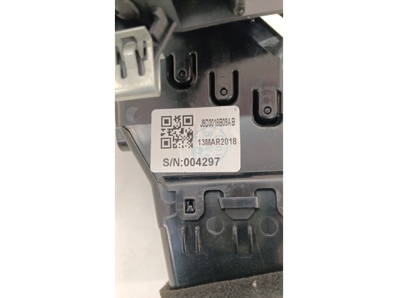 Recambio de rejilla aireadora para jaguar i-pace (x590) ev400 awd referencia OEM IAM J9D3018B09AB  