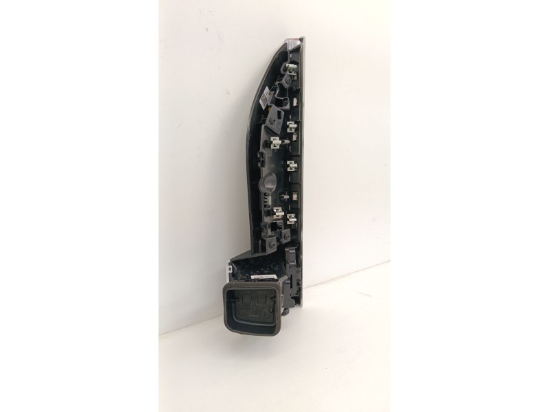 Recambio de rejilla aireadora para jaguar i-pace (x590) ev400 awd referencia OEM IAM J9D3018B08AB  
							