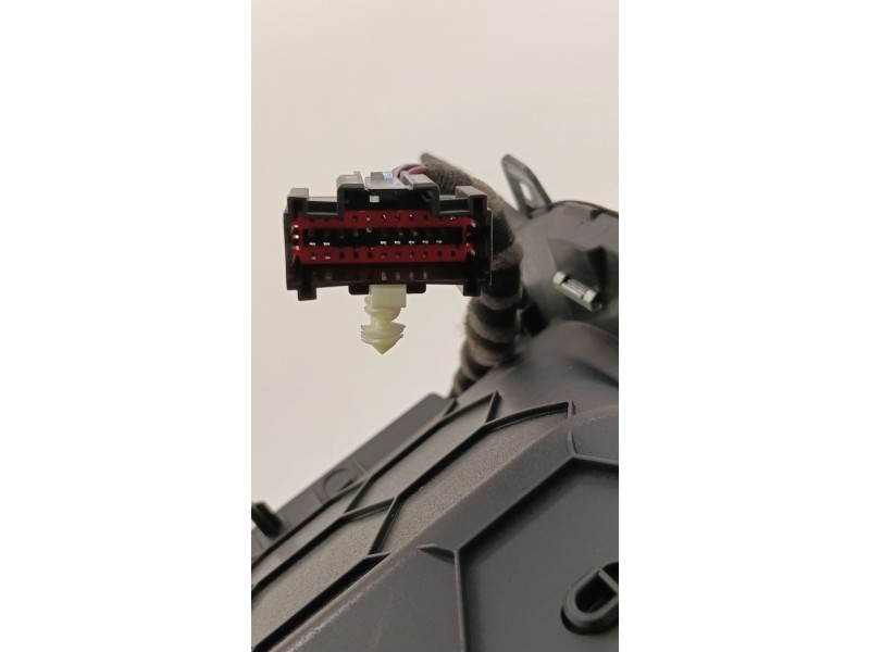 Recambio de consola central para jaguar i-pace (x590) ev400 awd referencia OEM IAM J9D3044C73AE  
							