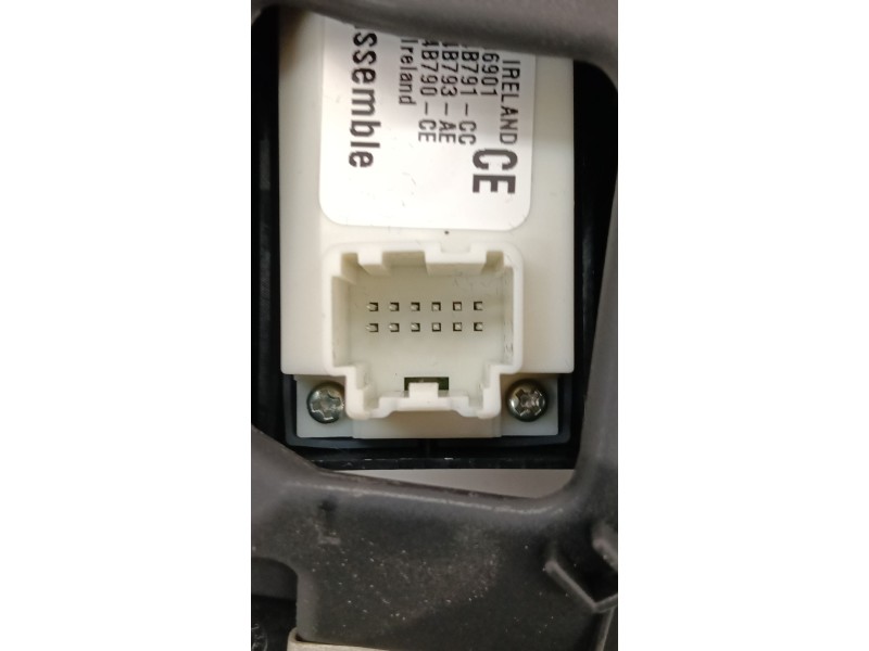 Recambio de consola central para jaguar i-pace (x590) ev400 awd referencia OEM IAM J9D3044C73AE  