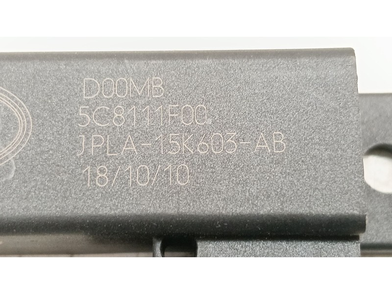 Recambio de antena para jaguar i-pace (x590) ev400 awd referencia OEM IAM JPLA15K603AB  
							