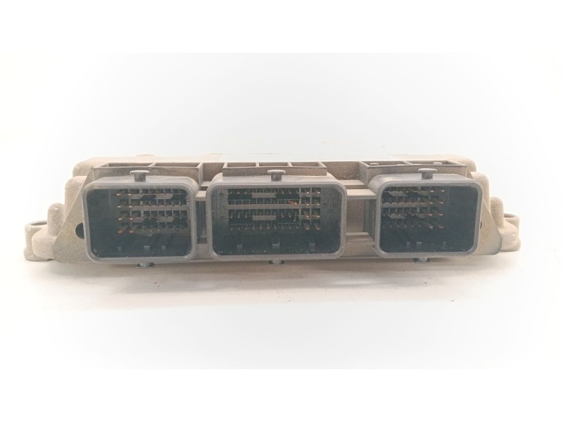 Recambio de centralita motor uce para citroën c4 coupé (la_) 1.6 hdi referencia OEM IAM 9661204380  