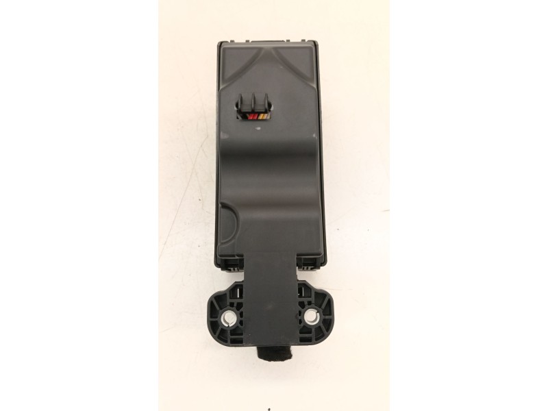 Recambio de caja reles / fusibles para jaguar i-pace (x590) ev400 awd referencia OEM IAM GX7314K131DA  