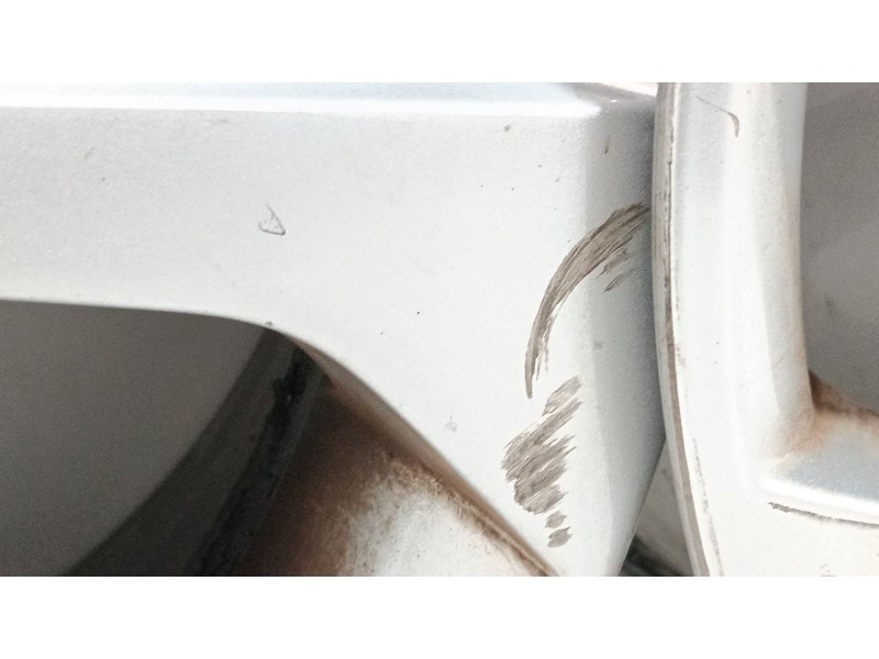 Recambio de juego llantas para seat leon (5f1) 1.6 tdi referencia OEM IAM   