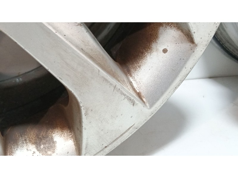 Recambio de juego llantas para seat leon (5f1) 1.6 tdi referencia OEM IAM   