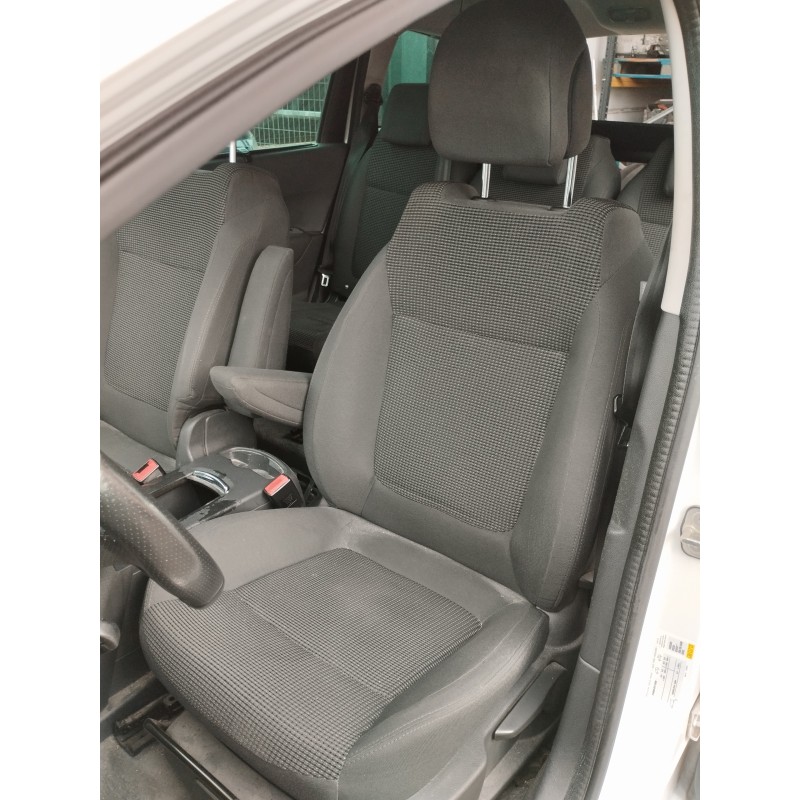 Recambio de asiento delantero izquierdo para peugeot 5008 1.6 blue-hdi fap referencia OEM IAM   