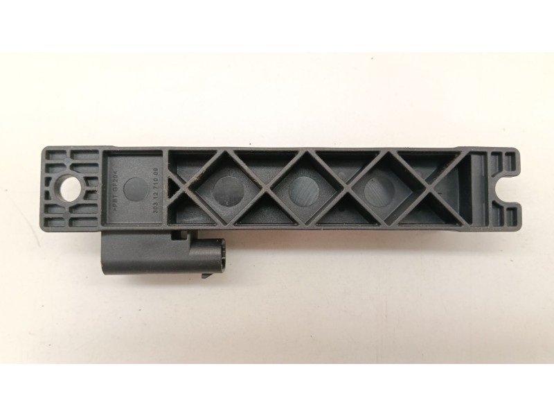 Recambio de antena para jaguar i-pace (x590) ev400 awd referencia OEM IAM JPLA15K603AB  