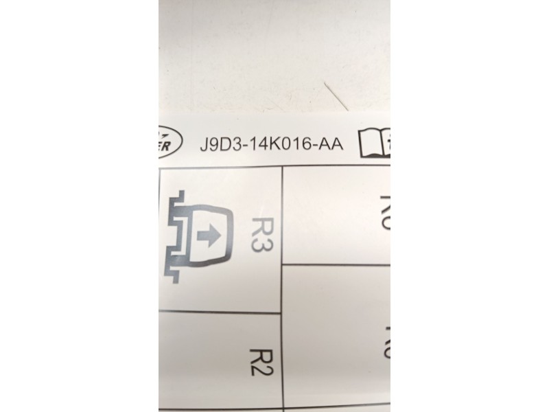 Recambio de caja reles / fusibles para jaguar i-pace (x590) ev400 awd referencia OEM IAM J9D314K016AA  
							