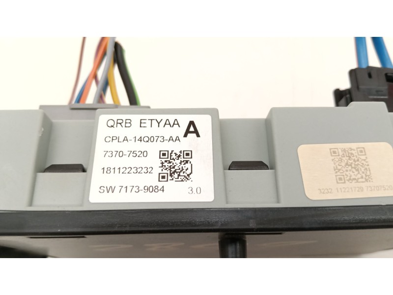 Recambio de caja reles / fusibles para jaguar i-pace (x590) ev400 awd referencia OEM IAM CPLA14Q073AA  
							