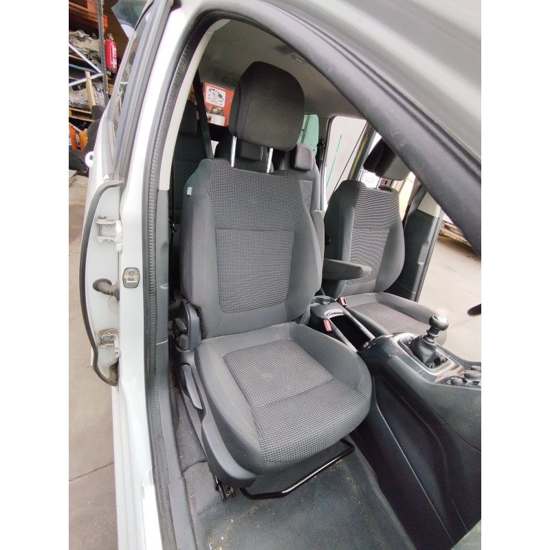 Recambio de asiento delantero derecho para peugeot 5008 1.6 blue-hdi fap referencia OEM IAM   