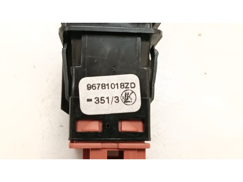 Recambio de warning para citroën c4 grand picasso ii (da_, de_) 2.0 bluehdi 150 referencia OEM IAM 96781018ZD  
							