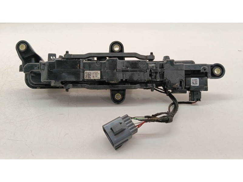 Recambio de maneta exterior trasera izquierda para jaguar i-pace (x590) ev400 awd referencia OEM IAM J9D326601  
							