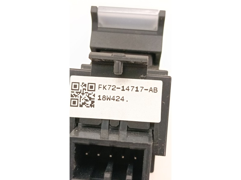 Recambio de mando elevalunas delantero derecho para jaguar i-pace (x590) ev400 awd referencia OEM IAM FK7214717AB  
							