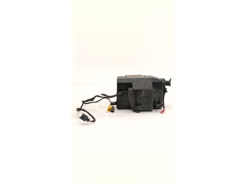 Recambio de caja reles / fusibles para jaguar i-pace (x590) ev400 awd referencia OEM IAM J9D314A076CA  