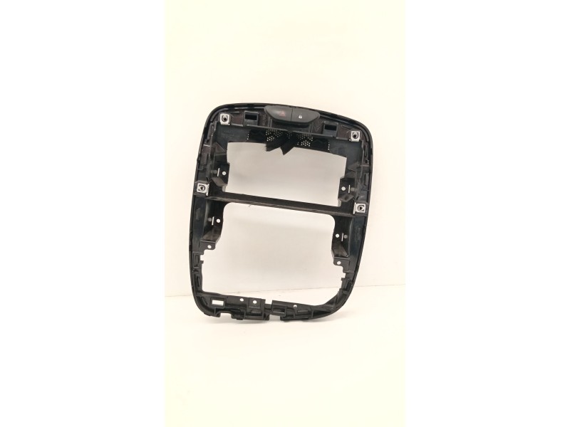 Recambio de moldura para renault clio iv (bh_) 1.2 16v referencia OEM IAM 681046679R  