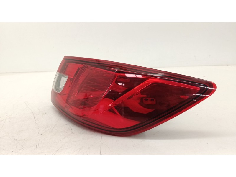 Recambio de piloto trasero derecho para renault clio iv (bh_) 1.2 16v referencia OEM IAM 265506608R  
							