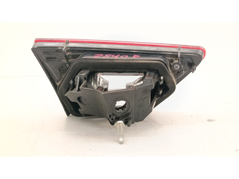 Recambio de piloto trasero derecho interior para renault clio iv (bh_) 1.2 16v referencia OEM IAM   