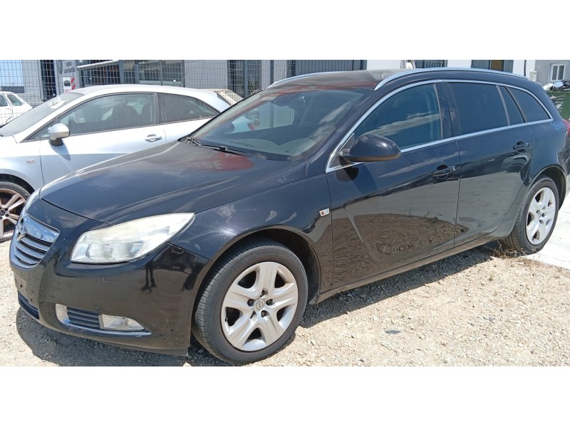 opel insignia a sports tourer (g09) del año 2009