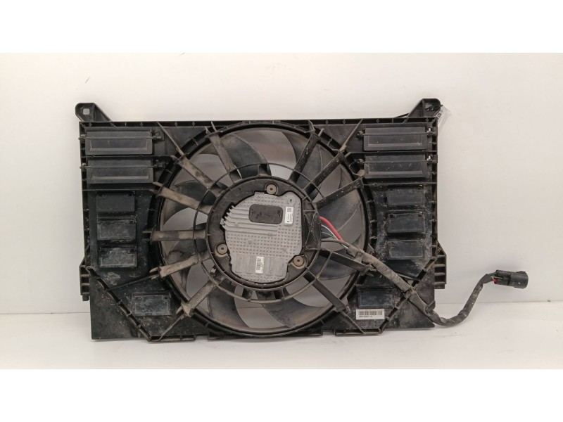 Recambio de electroventilador para jaguar i-pace (x590) ev400 awd referencia OEM IAM J9D38C607AC  