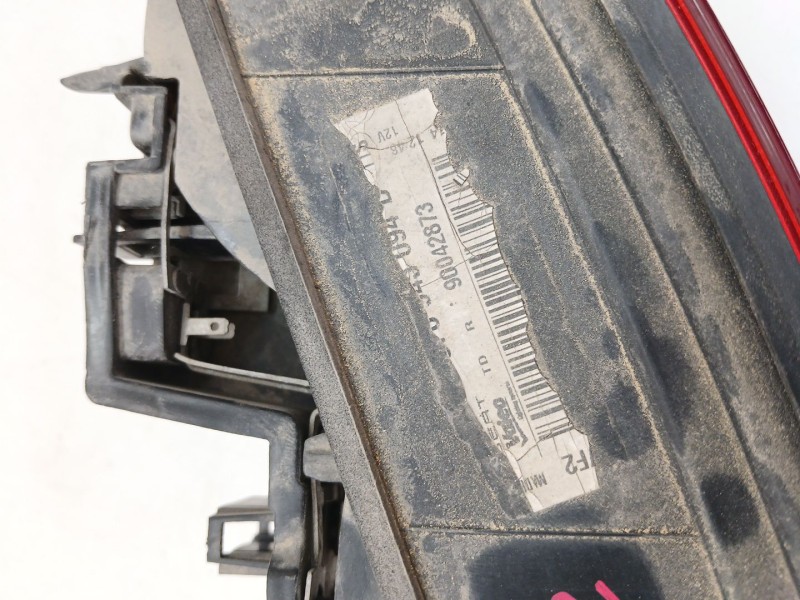 Recambio de piloto trasero derecho interior para seat leon (5f1) 1.6 tdi referencia OEM IAM 90042873  
							