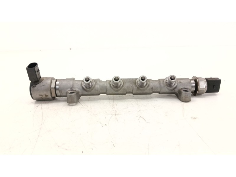 Recambio de rampa inyectora para seat ateca (kh7, khp) 1.6 tdi referencia OEM IAM 04L130089F  
