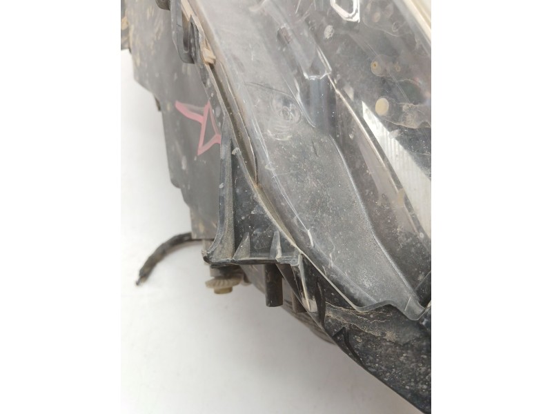 Recambio de faro izquierdo para renault clio iv (bh_) 1.2 16v referencia OEM IAM 260601850R  