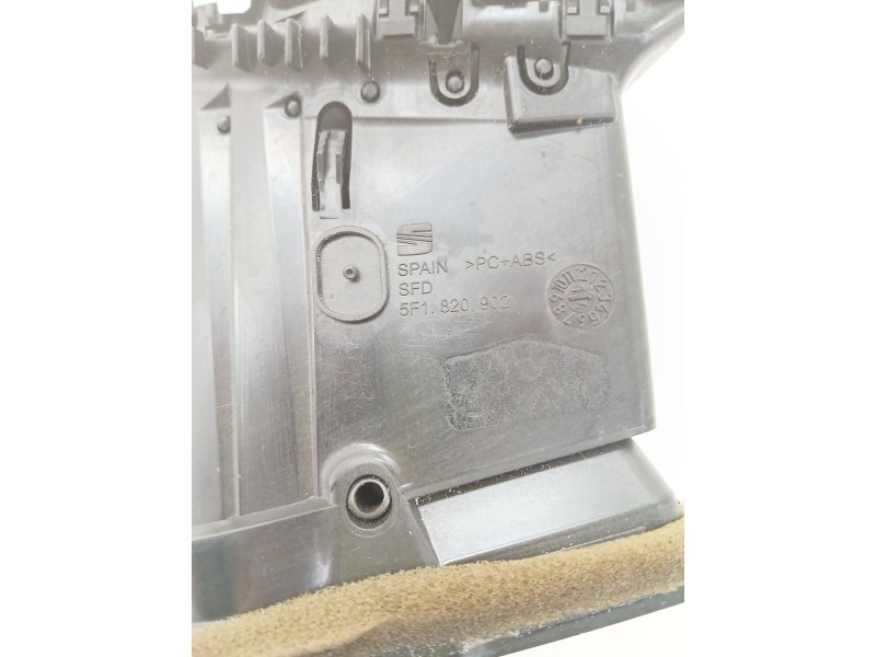 Recambio de rejilla aireadora para seat leon (5f1) 1.6 tdi referencia OEM IAM 5F1820902  
							