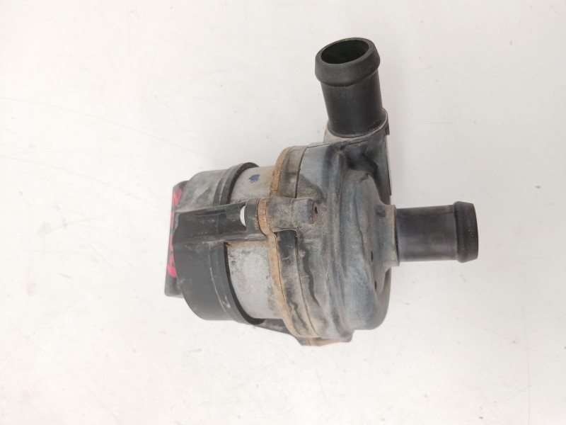 Recambio de bomba agua para jaguar i-pace (x590) ev400 awd referencia OEM IAM J9D318D473AA  