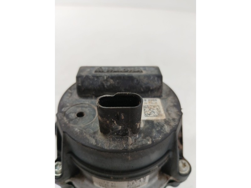 Recambio de bomba agua para jaguar i-pace (x590) ev400 awd referencia OEM IAM J9D318D474AA  