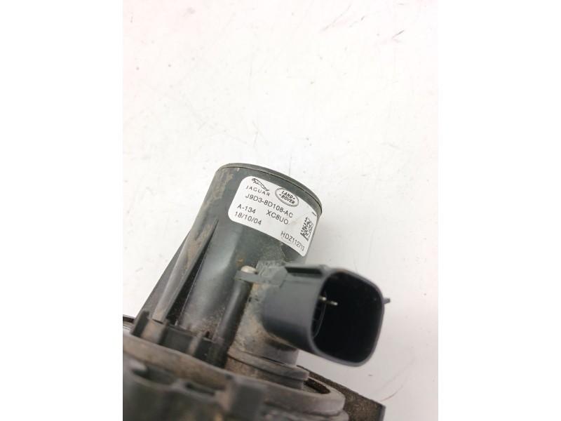Recambio de bomba agua para jaguar i-pace (x590) ev400 awd referencia OEM IAM J9D38D108AC  