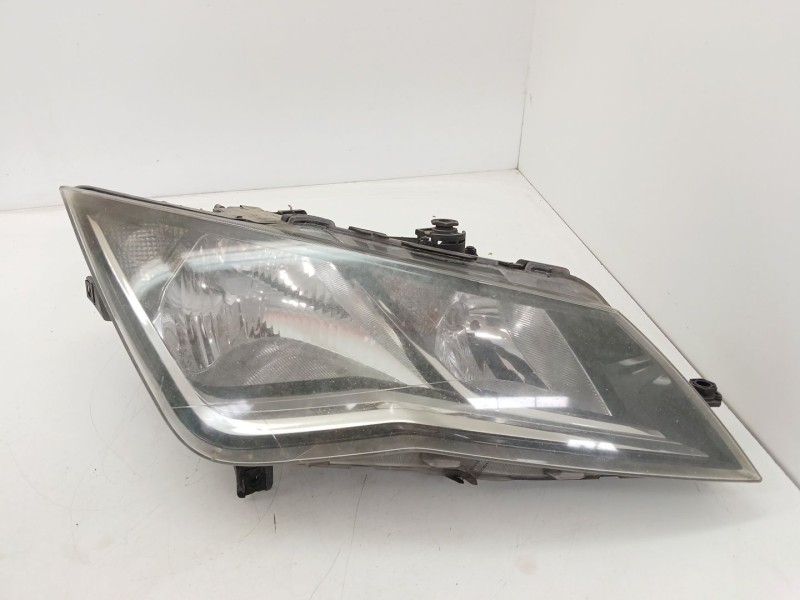 Recambio de faro derecho para seat leon (5f1) 1.6 tdi referencia OEM IAM 5F1941006A  
