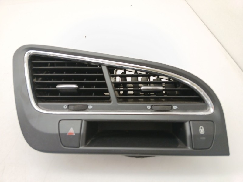 Recambio de rejilla aireadora para peugeot 5008 (0u_, 0e_) 1.6 hdi referencia OEM IAM 9686527977  