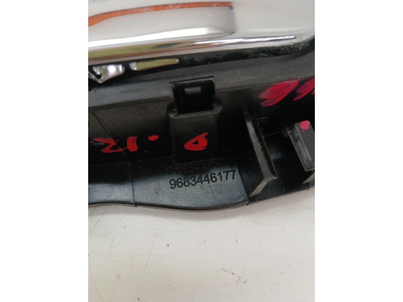 Recambio de maneta interior delantera izquierda para peugeot 5008 (0u_, 0e_) 1.6 hdi referencia OEM IAM 9683446177  