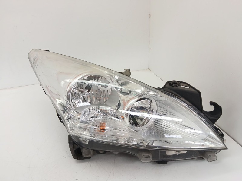 Recambio de faro derecho para peugeot 5008 (0u_, 0e_) 1.6 hdi referencia OEM IAM   