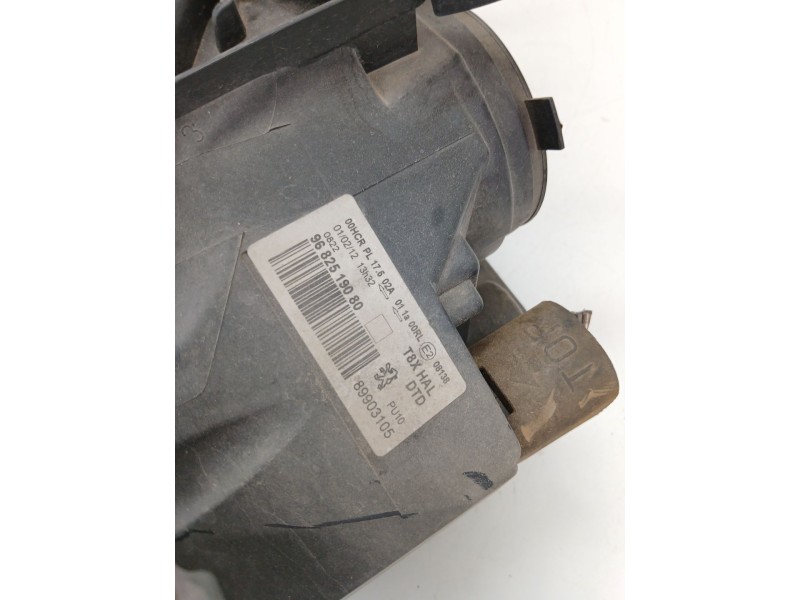 Recambio de faro derecho para peugeot 5008 (0u_, 0e_) 1.6 hdi referencia OEM IAM 9682519080  
							
