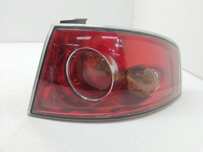 Recambio de piloto trasero derecho para seat ibiza iii (6l1) 1.4 16v referencia OEM IAM 6L6945096A  