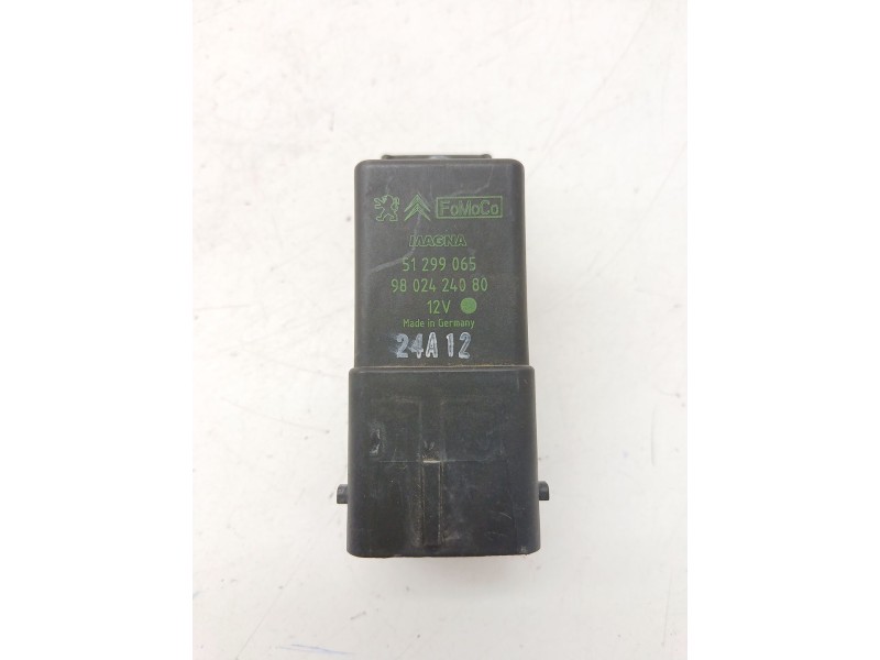 Recambio de caja precalentamiento para peugeot 5008 (0u_, 0e_) 1.6 hdi referencia OEM IAM 9802424080  