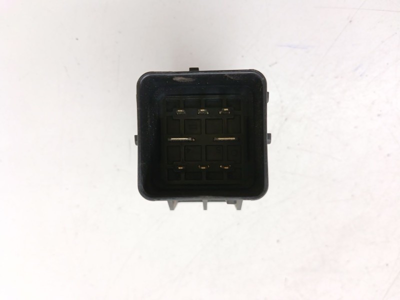 Recambio de caja precalentamiento para peugeot 5008 (0u_, 0e_) 1.6 hdi referencia OEM IAM 9802424080  