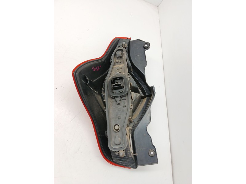 Recambio de piloto trasero derecho para dacia lodgy (js_) 1.2 tce (jsay, jsm0) referencia OEM IAM 265502184R  
							