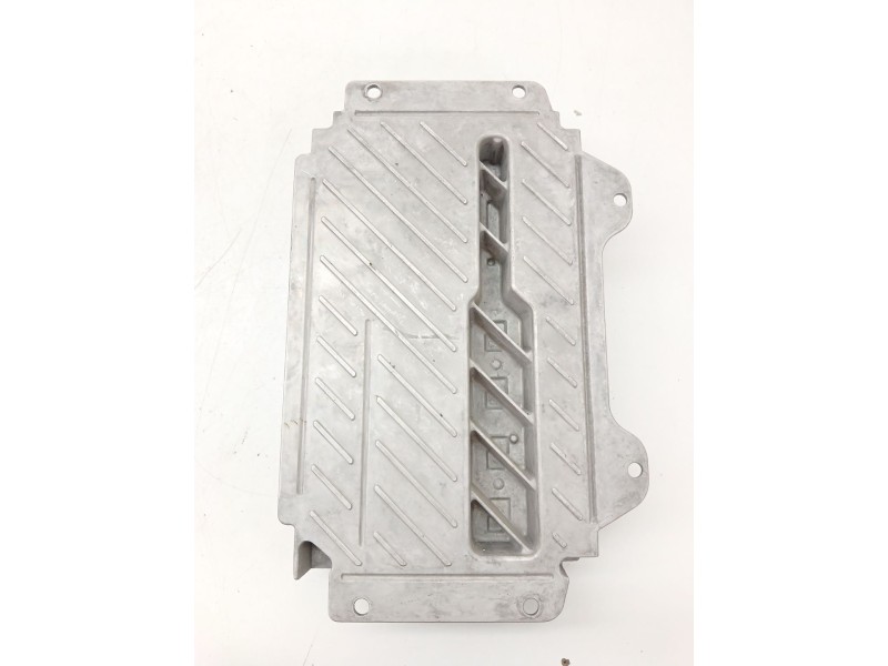 Recambio de modulo electronico para jaguar i-pace (x590) ev400 awd referencia OEM IAM KX5319C164CB  
							