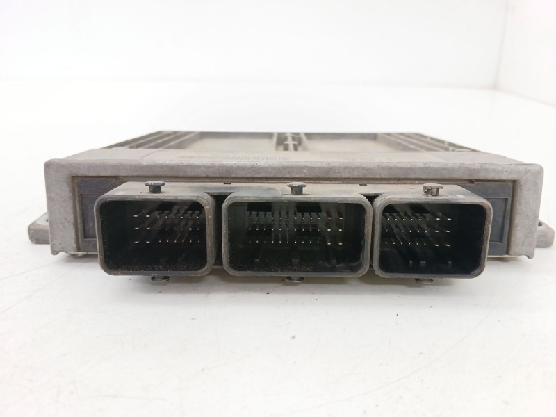 Recambio de centralita motor uce para peugeot 206 hatchback (2a/c) 1.4 i referencia OEM IAM 9644625680  
							