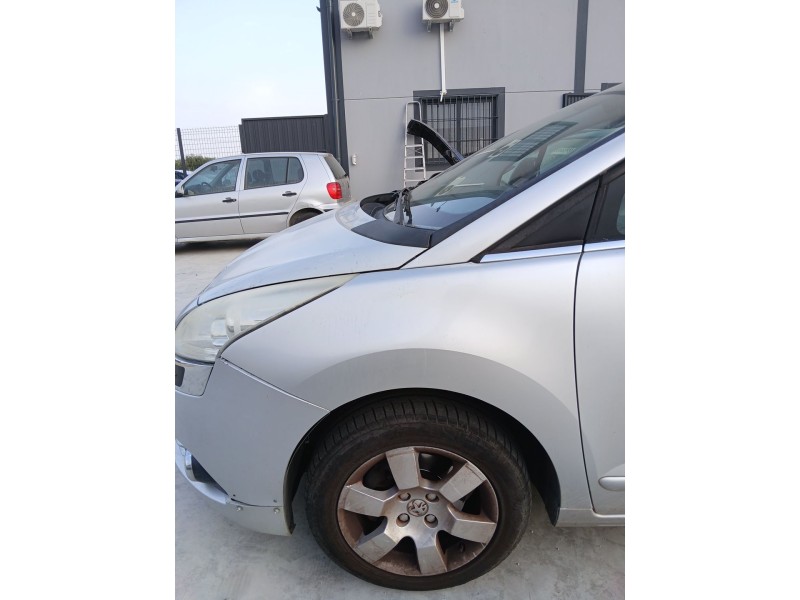 Recambio de aleta delantera izquierda para peugeot 5008 (0u_, 0e_) 1.6 hdi referencia OEM IAM   