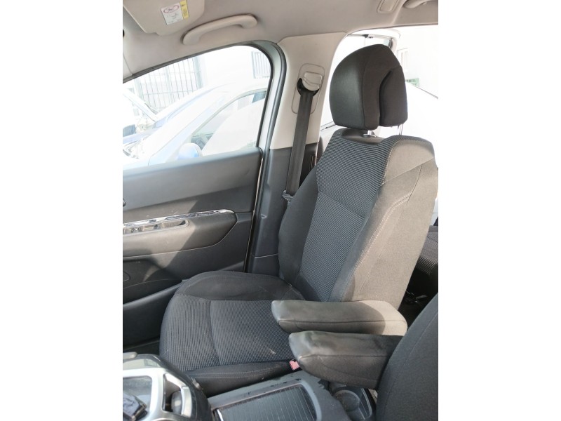 Recambio de asiento delantero derecho para peugeot 5008 (0u_, 0e_) 1.6 hdi referencia OEM IAM   