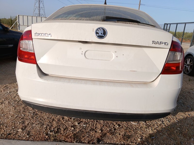 Recambio de paragolpes trasero para skoda rapid (nh3, nk3, nk6) 1.6 tdi referencia OEM IAM   