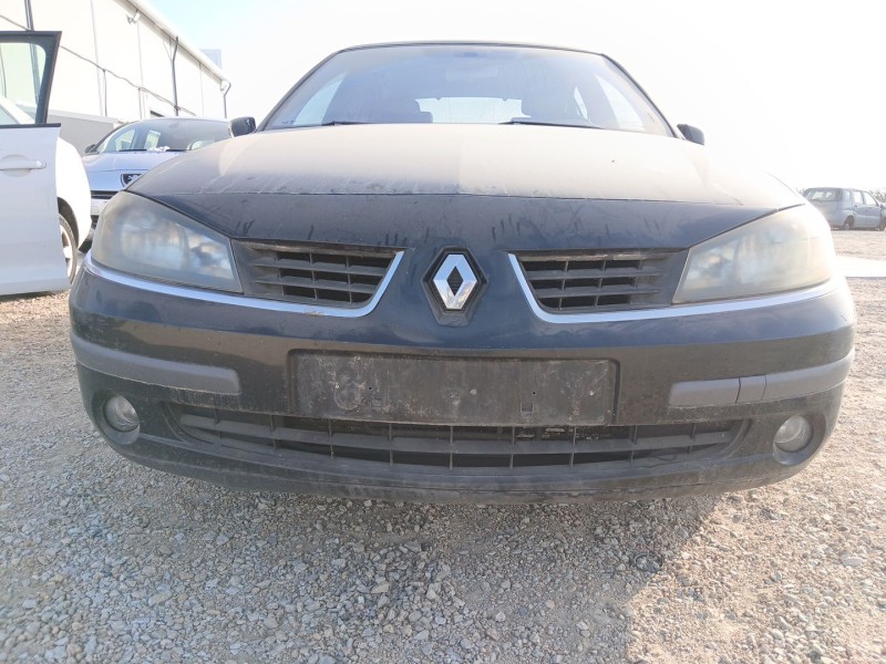 Recambio de paragolpes delantero para renault laguna ii (bg0/1_) 1.9 dci (bg1a, bg1v) referencia OEM IAM   