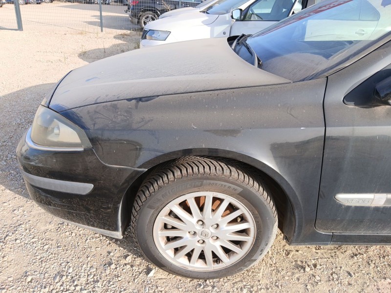 Recambio de aleta delantera izquierda para renault laguna ii (bg0/1_) 1.9 dci (bg1a, bg1v) referencia OEM IAM   
							