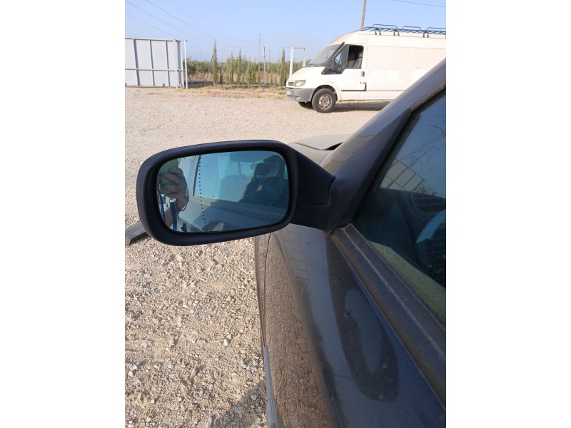 Recambio de retrovisor izquierdo para renault laguna ii (bg0/1_) 1.9 dci (bg1a, bg1v) referencia OEM IAM   
							